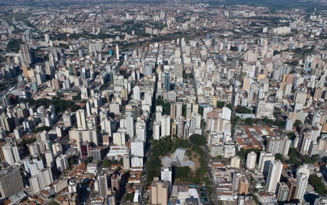 novos imóveis, construção de edifícios, edifícios novos;