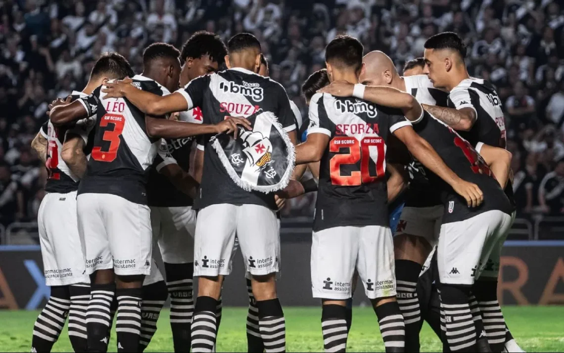 Cruz-Maltino, clube, carioca, equipe, de São, Januário;